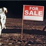 सावधान : चक्क चंद्रावर कुणी जागा विकत घेऊ शकतो का ?