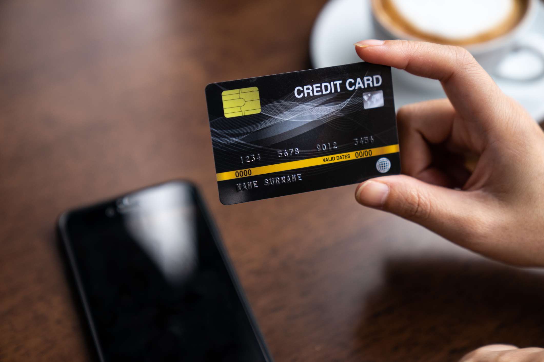 क्रेडिट कार्ड ६ महत्वाच्या गोष्टी