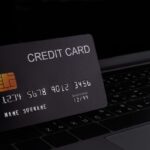 फिनटेक आणि क्रेडिट कार्ड मध्ये द्वारे मिळालेली कार्ड्स आणि नियमित क्रेडिट कार्ड्समध्ये ‘हा’ असतो फरक
