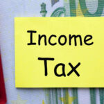 Income Tax – जुनं ते सोनं , मग नवीन ते काय ?